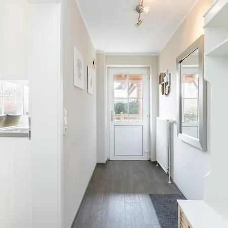 Apartment Bellevue 02 *